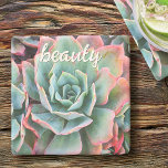 Posavasos De Piedra Suculento guión de belleza fotográfica de Cactus v<br><div class="desc">Los caciques prosperan en las condiciones más difíciles del desierto. Sueña con los días soleados y el ambiente tranquilo de un jardín de verano cuando te relajas con tu bebida favorita usando esta impresionante montaña de piedra fotográfica de cactus de color rosa y verde menta. ¡Hace un gran regalo de...</div>