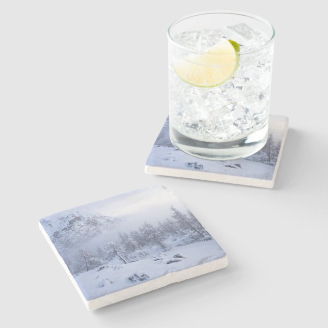 Posavasos De Piedra Tierras maravillosas del invierno, niebla, bosque  (Lateral)