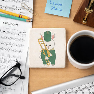 Posavasos De Piedra Trombonista de conejo blanco en uniforme de desfil