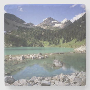 Posavasos De Piedra WA, Okanogan NF, lago Lewis y pico Black