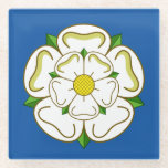 Posavasos De Vidrio Bandera de Yorkshire Glass Coaster<br><div class="desc">Pascua de vidrio con diseño con una bandera del condado histórico de Yorkshire,  en Inglaterra,  Gran Bretaña; bandera con una rosa blanca en un campo azul</div>