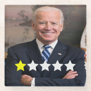 Posavasos De Vidrio Calificación de aprobación del presidente Joe Bide