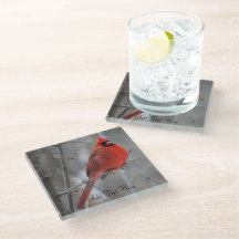 Cardenal Macho Rojo Brillante y Grueso en Nieve In