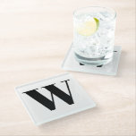Posavasos De Vidrio Carta inicial de personalizado blanco negro monogr<br><div class="desc">Monograma moderno letra inicial personalizado blanco y negro minimalista escaparate de vidrio de moda simple.</div>