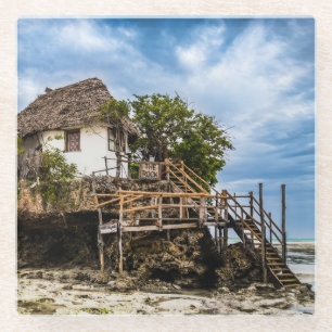 Posavasos De Vidrio Casa pintoresca en un bosque tropical de coral