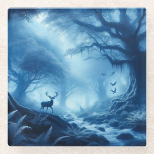 Posavasos De Vidrio Ciervo en bosque oscuro de neblina azul