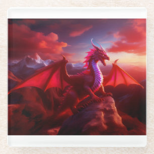 Posavasos De Vidrio Dragón Rojo Se Perfila En El Pico Crudo De Montaña