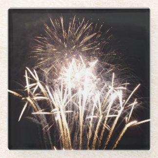 Posavasos De Vidrio Fuegos artificiales blancos y dorados en celebraci