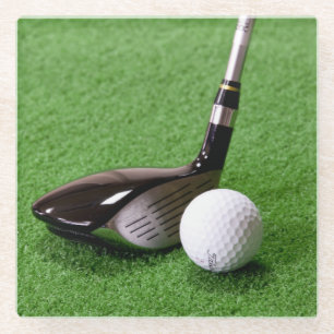 Posavasos De Vidrio Golf Club y Golf Ball en el Green