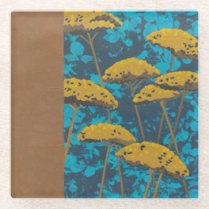 Posavasos De Vidrio Jardín de la milenrama de oro con el fondo azul