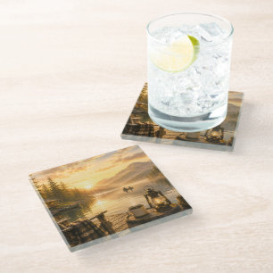 Posavasos de vidrio junto al lago tranquilo