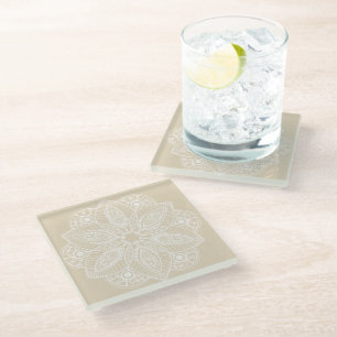 Posavasos De Vidrio Mandala blanca exótica con fondo beige