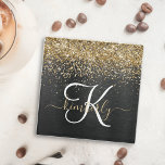 Posavasos De Vidrio Monograma de espuma negra Purpurina de oro persona<br><div class="desc">Personalice fácilmente este elegante diseño de moda de vidrio con purpurina brillante de bonito dorado sobre un fondo metálico negro cepillado.</div>
