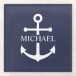 Posavasos De Vidrio Nautical Navy Blue Anchor Nombre Personalizado<br><div class="desc">Este regalo personalizado presenta un diseño de ancla blanca con un nombre personalizado en una fuente serif blanca clásica sobre fondo azul marino. Una cuidadosa idea de regalo náutico para la decoración de una casa de playa, regalo de padre para papá, gracias a los padrinos, o un regalo único para...</div>