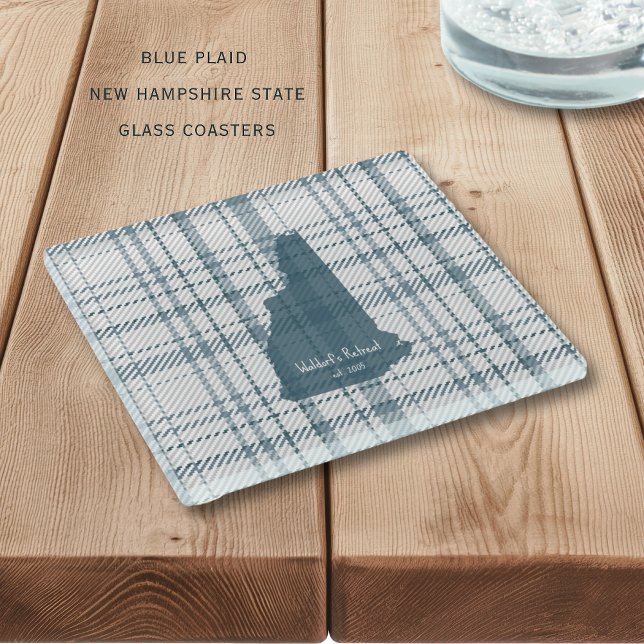Posavasos De Vidrio Personalized Plaid New Hampshire Glass Coaster (Blue plaid New Hampshire State personalized glass coaters. Perfect for your home or gift giving!)