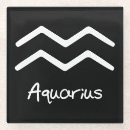 Posavasos De Vidrio Rótulo Aquarius Zodiac sobre fondo negro