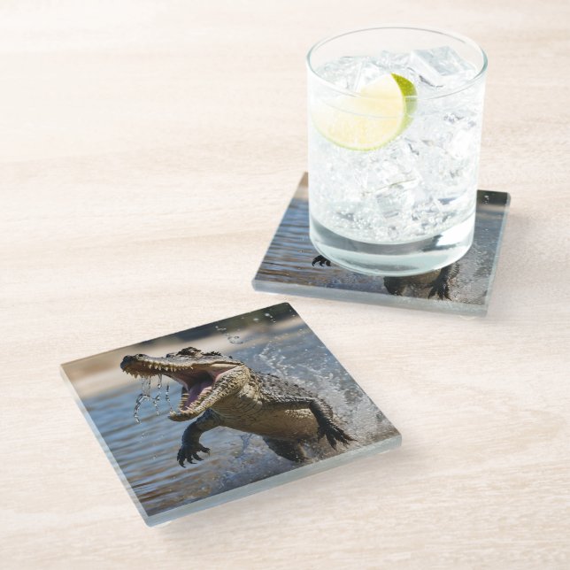 Posavasos De Vidrio Scary Jaws: El cocodrilo australiano saltando (Angular)