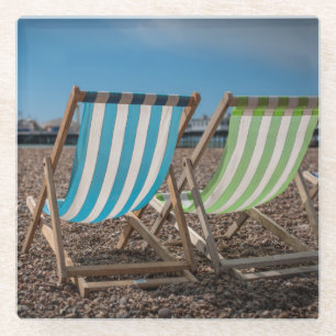 Posavasos De Vidrio Sillas de cubierta que miran el mar