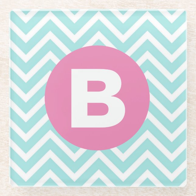 Posavasos De Vidrio Trendy Light Blue Chevron Pink Monogram (Anverso)
