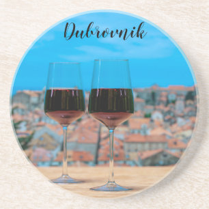 Posavasos Dos copas de vino tinto con vistas a Dubrovnik