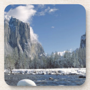 Posavasos EE. UU., California, Yosemite NP. El río Merced,