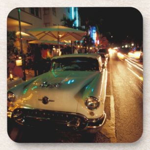 Posavasos EE. UU., FL, Miami, South Beach de noche. 2