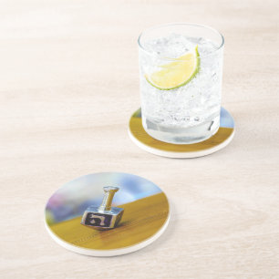 Posavasos El feliz Hanukkah de SlipperyJoe girando a cuatro