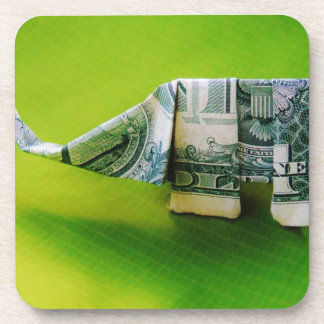 Posavasos Elefante del origami de la factura del dólar sobre