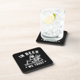 Posavasos En cerveza confiamos esqueleto relajante Beer Pong