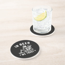 Posavasos En cerveza confiamos esqueleto relajante Beer Pong