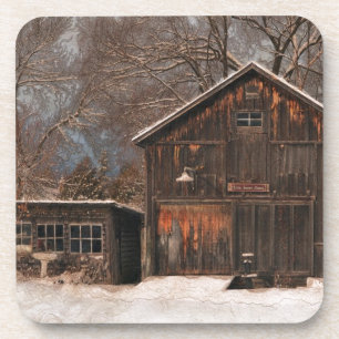 Posavasos Escena De Nieve Rústica De Barn Y Cabaña