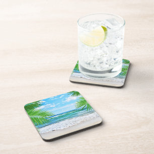 Posavasos Escena oceánica tropical de montaña
