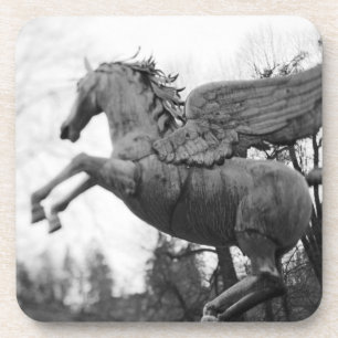 Posavasos Europa, Austria, Salzburgo. Estatua de caballo ala