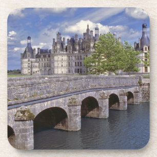 Posavasos Europa, Francia, Chambord. Un puente de piedra con