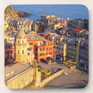 Posavasos Europa, Italia, Cinque Terre. Pueblo de Vernazza