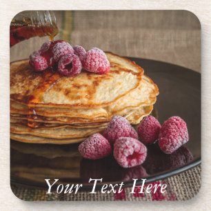 Posavasos Frambuesas en una pila de crepes franceses