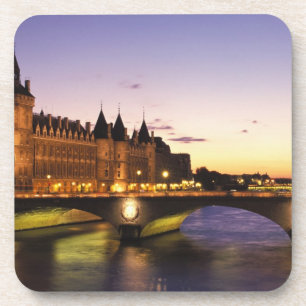 Posavasos Francia, París, río Sena y Conciergerie en