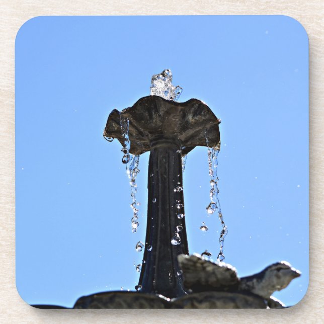 Posavasos Fuente de agua hasta el cielo con gotitas de agua (Frente)