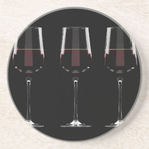 Posavasos Gafas de vino con vino tinto en negro
