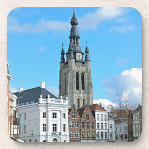 Posavasos Grand Place y la Iglesia de Saint-Martin de Courtr