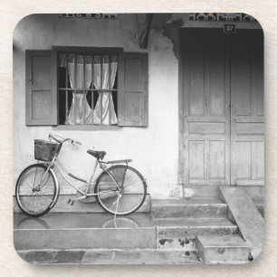 Posavasos Hoi An Vietnam, casa con bicicleta
