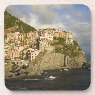 Posavasos Italia, Cinque Terre, Manarola. Pueblo en el acant
