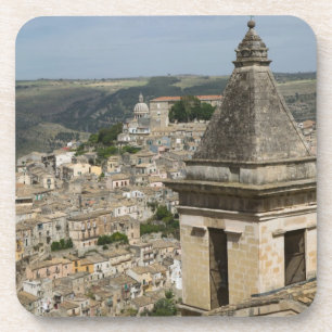 Posavasos ITALIA, Sicilia, RAGUSA IBLA: Vista del pueblo y S