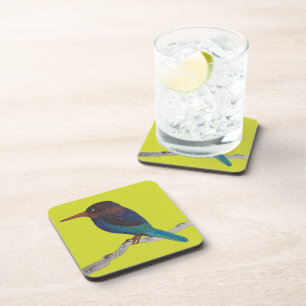 Posavasos Javan Kingfisher en una montaña