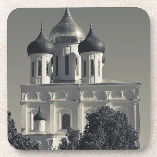 Posavasos Kremlin de Pskov y Catedral de la Trinidad (Frente)