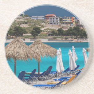 Posavasos Ksamil, ciudad frente a la playa