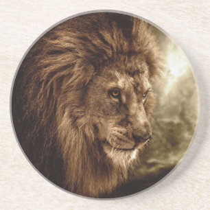 Posavasos León contra el cielo tempestuoso