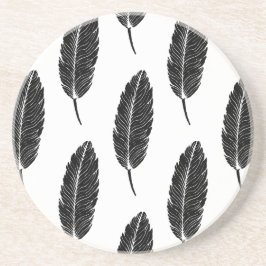 Posavasos Linocut de plumas rusticas en blanco y negro
