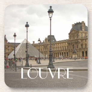 Posavasos Louvre. París, Francia