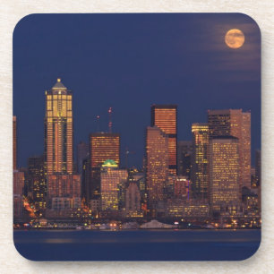 Posavasos Luna Llena que sube sobre el horizonte céntrico d